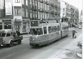 Amsterdam - Van Woustraat met tram 4 552